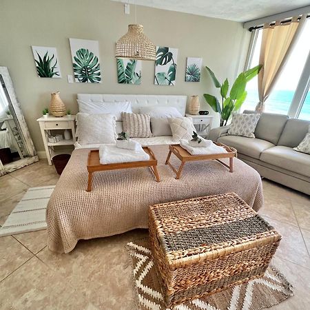 Beach Oasis 704 Lovely Daytona Ocean Front For 5 Sleeps Up To 12 Daytona Beach Exterior foto