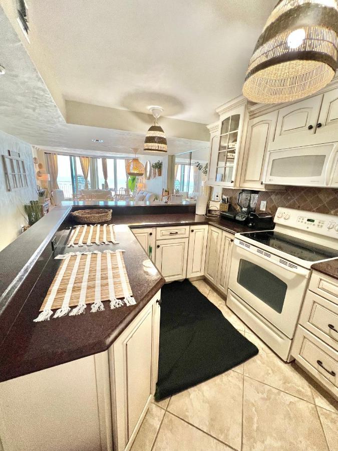 Beach Oasis 704 Lovely Daytona Ocean Front For 5 Sleeps Up To 12 Daytona Beach Exterior foto